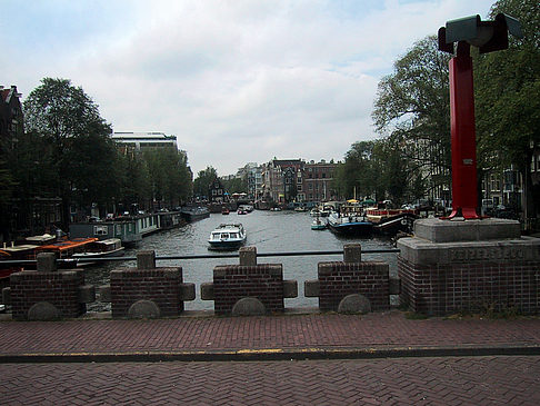 Boote im Kanal - Niederlande (Amsterdam)